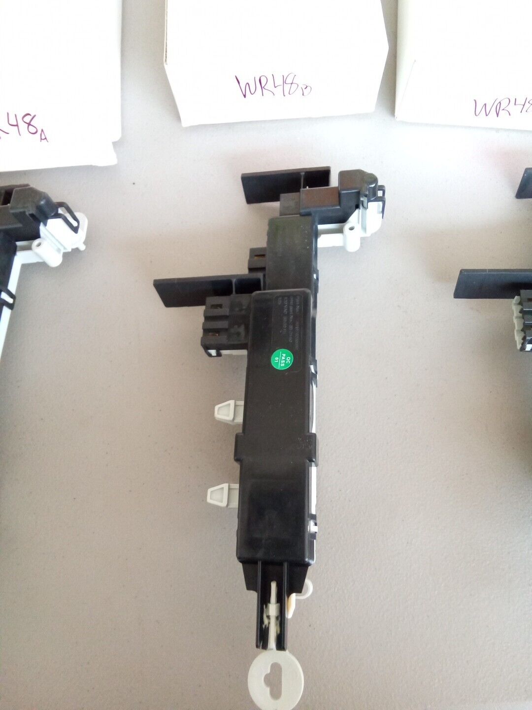 DC64-00519B 461970200692 Washer Door Lock Switch Part DC6400519B AP4205355 WR44