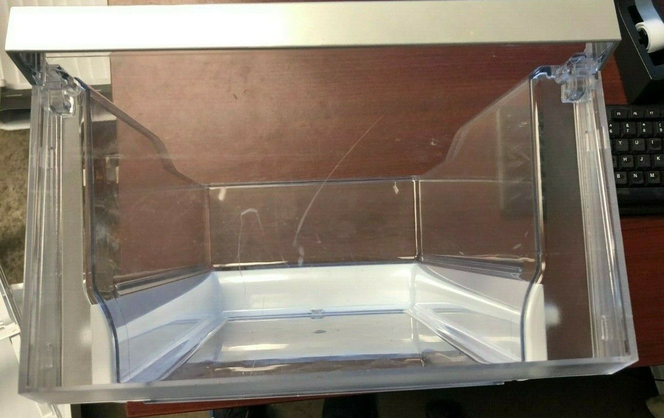 LG REFRIGERATOR CRISPER DRAWER - PART# MCK672599 DC754