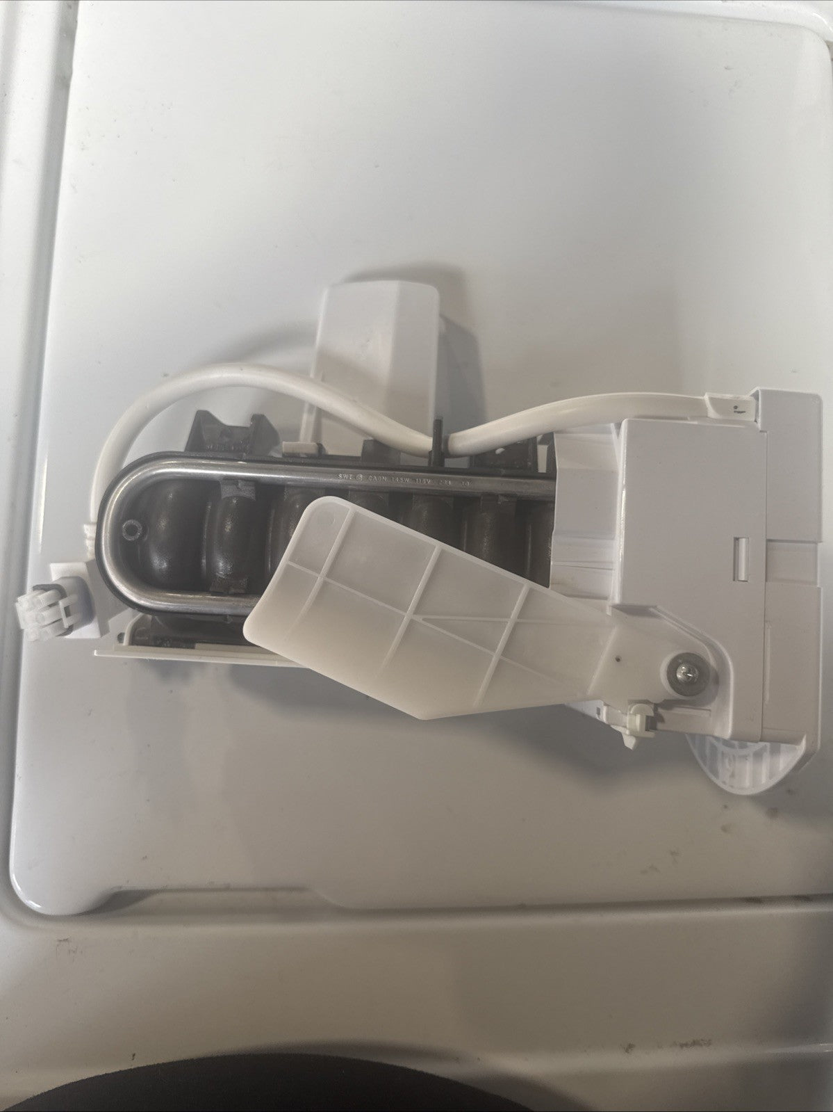 GE WR30X10093 Refrigerator Ice Maker Kit - White USED SH606