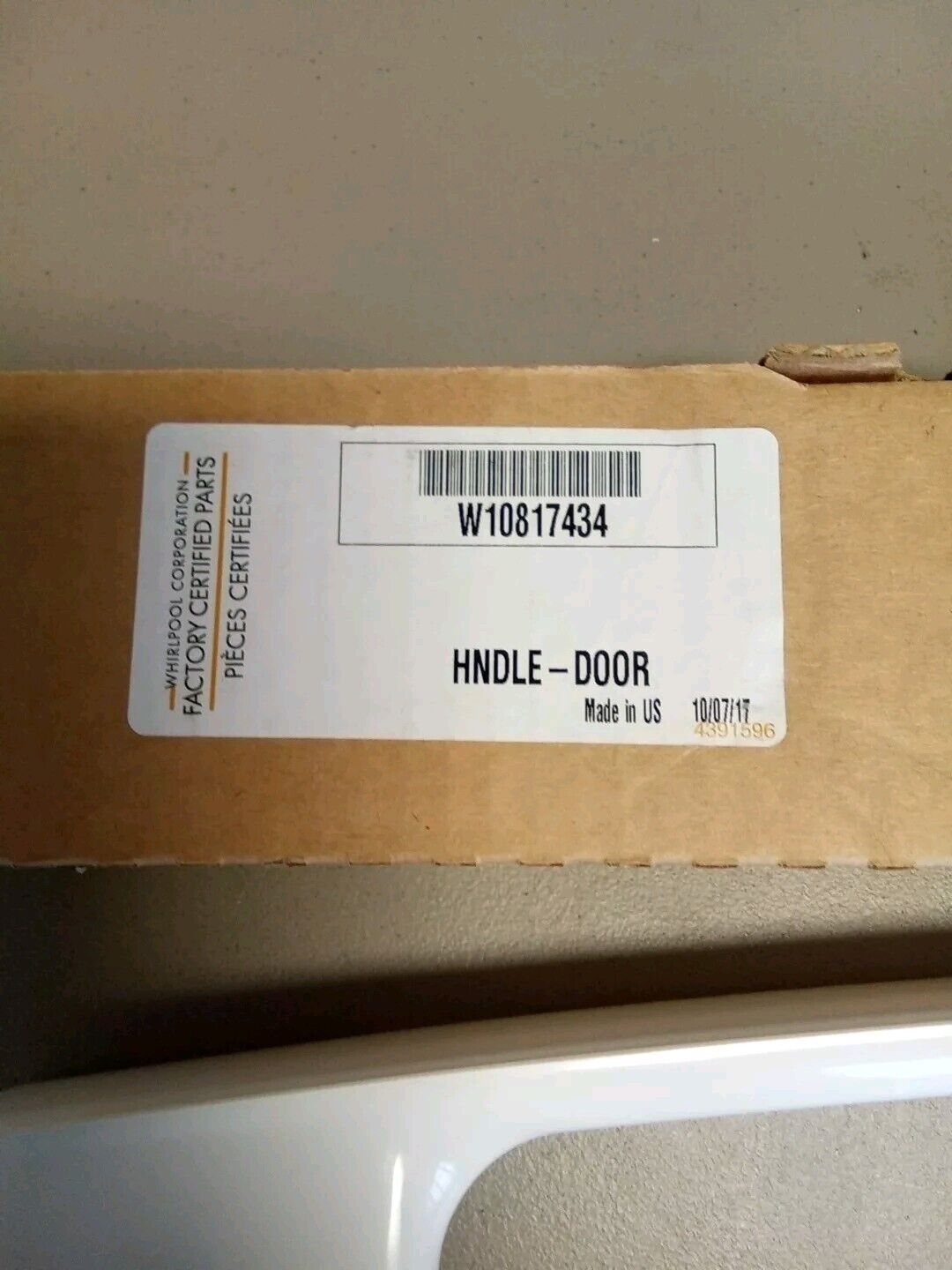 Whirlpool W10817434 Range Oven Door Handle Genuine OEM White Ov29