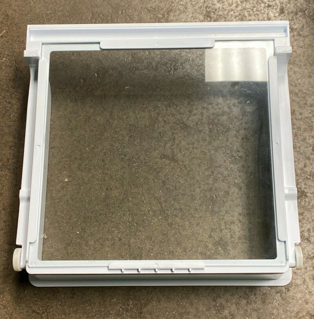Samsung Freezer RF23J9011SR/AA Drawer DC61-10367 Open Box SMG17