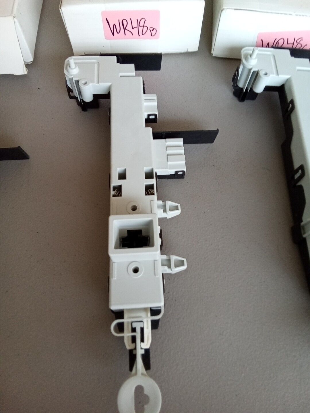 DC64-00519B 461970200692 Washer Door Lock Switch Part DC6400519B AP4205355 WR44