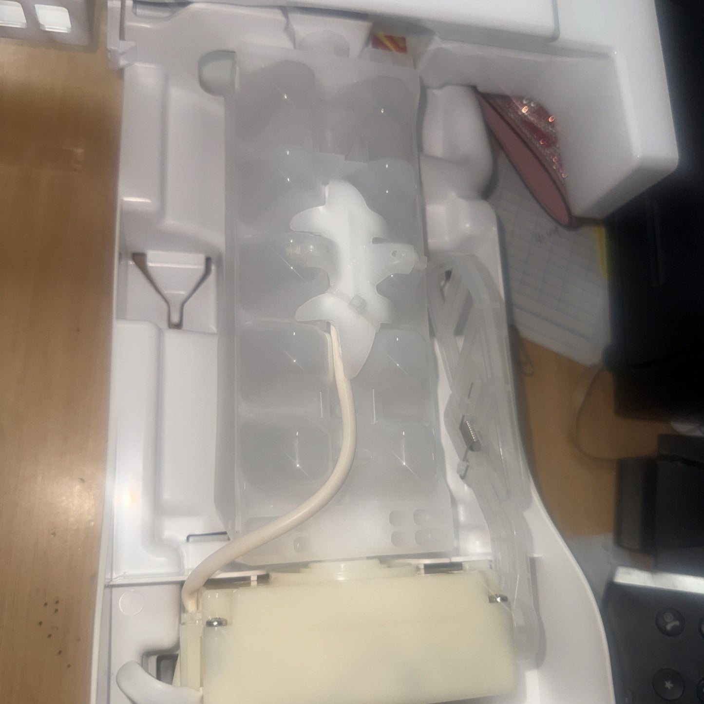 OEM Frigidaire Refrigerator Ice Maker Assembly A21755301 JB210