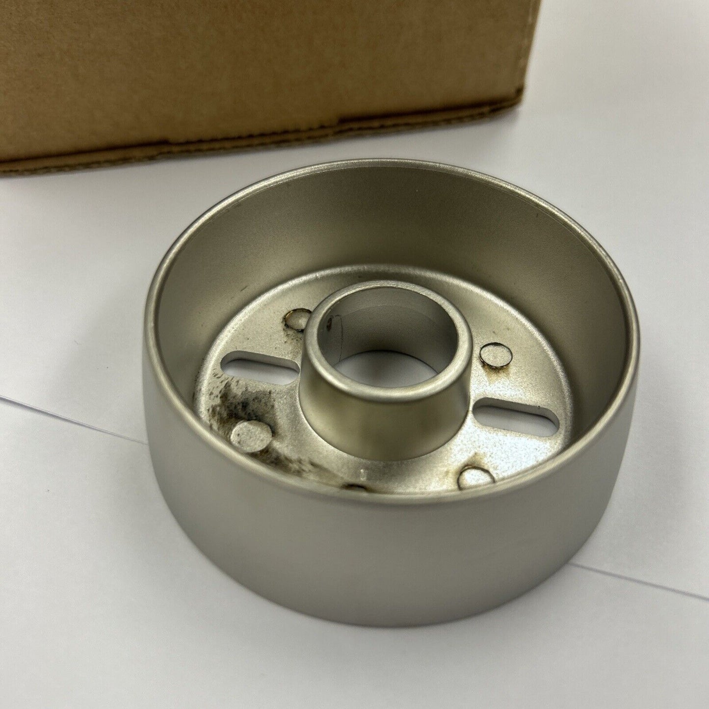 816453 Wolf Dual Fuel Range Knob Bezel Stainless Platinum New Open Box Ps75
