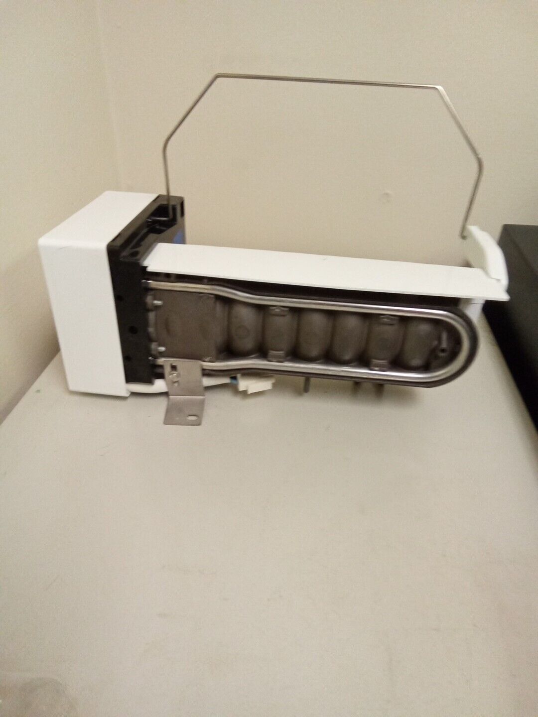 IM900 Refrigerator Icemaker for Maytag Amana AP4135008 AK-124