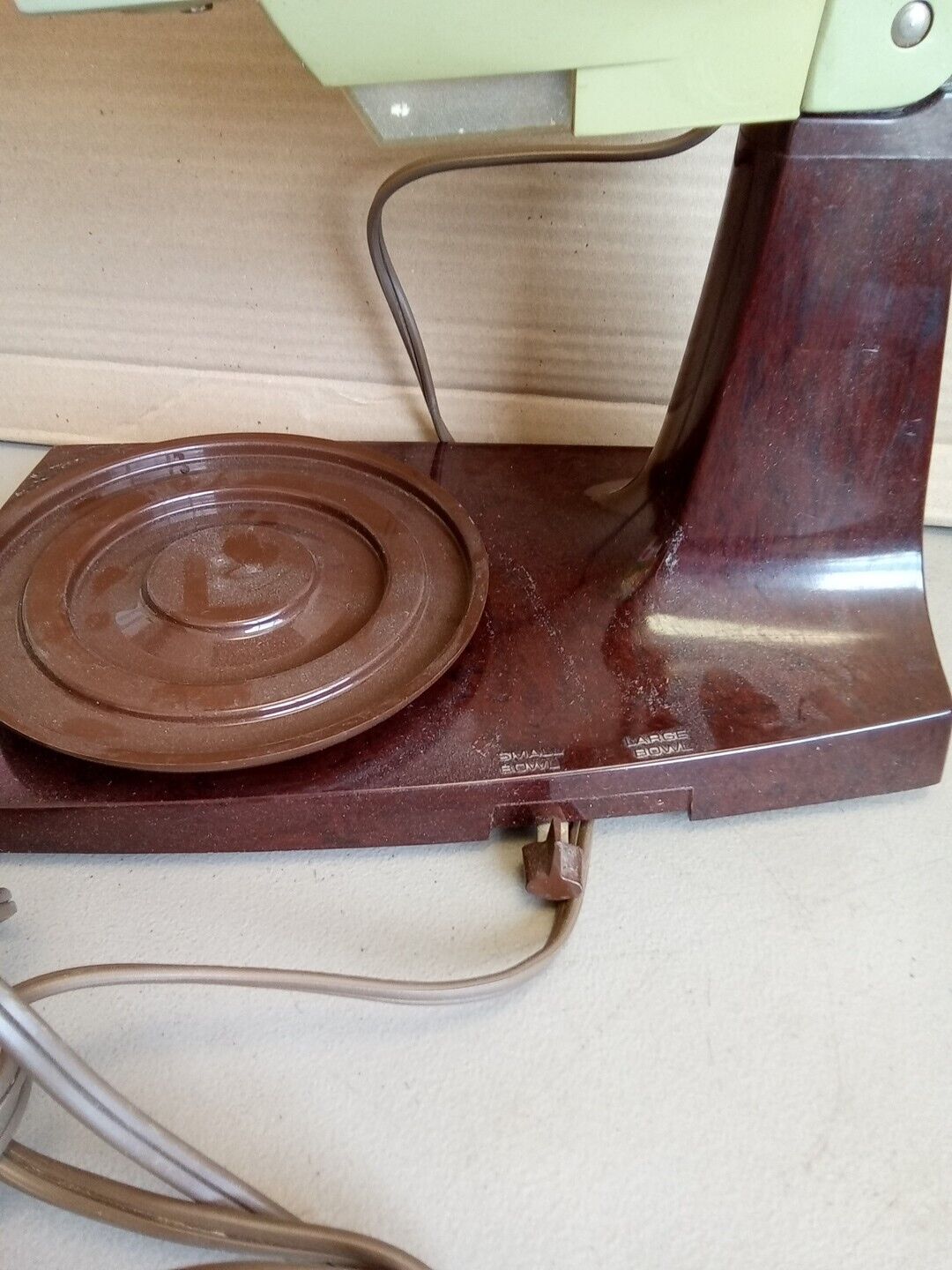 VTG 70’s Sunbeam Mixmaster 12-Speed Kitchen Stand Mixer Model MMA -Avocado Green