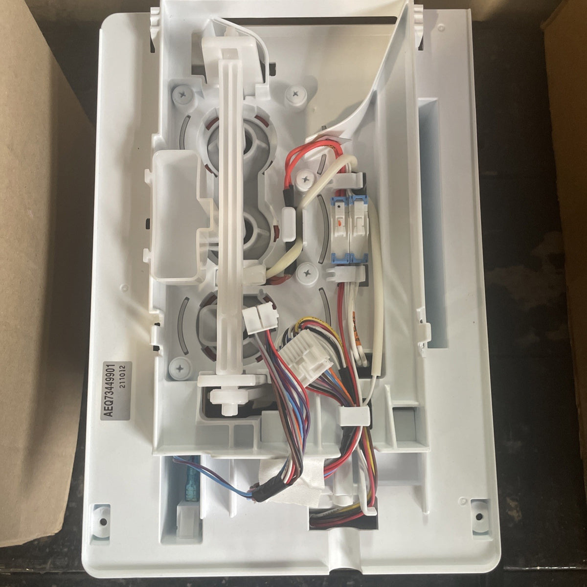 AEQ73449909 Ice Maker Assembly Kit BA108