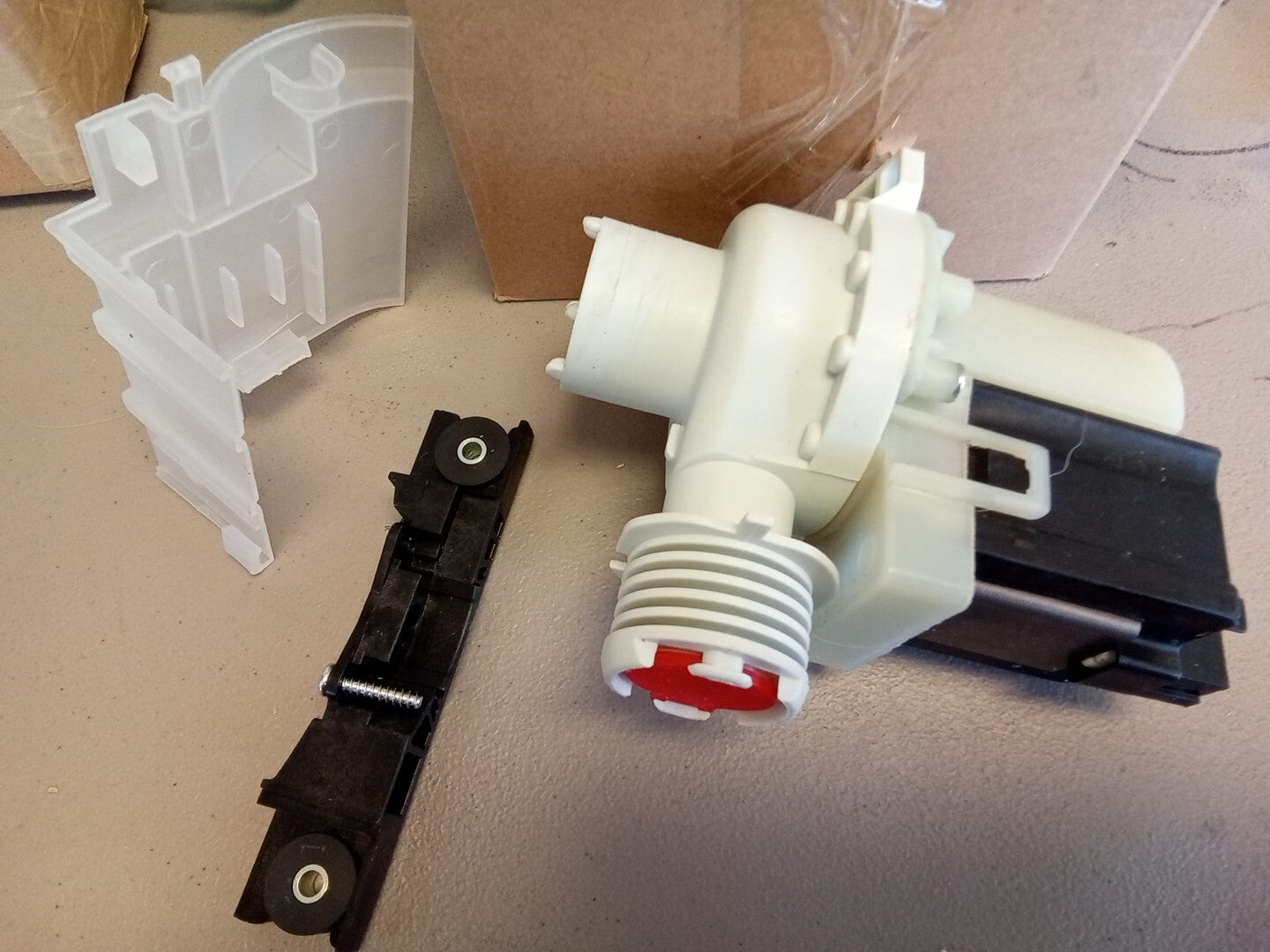 137221600 Frigidaire Washer Drain Pump 137108100 134051200 134051300 YLW-23