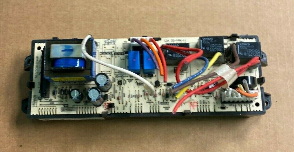 GE Oven Control Board RGB08XM006CN 043120637 Used BM294