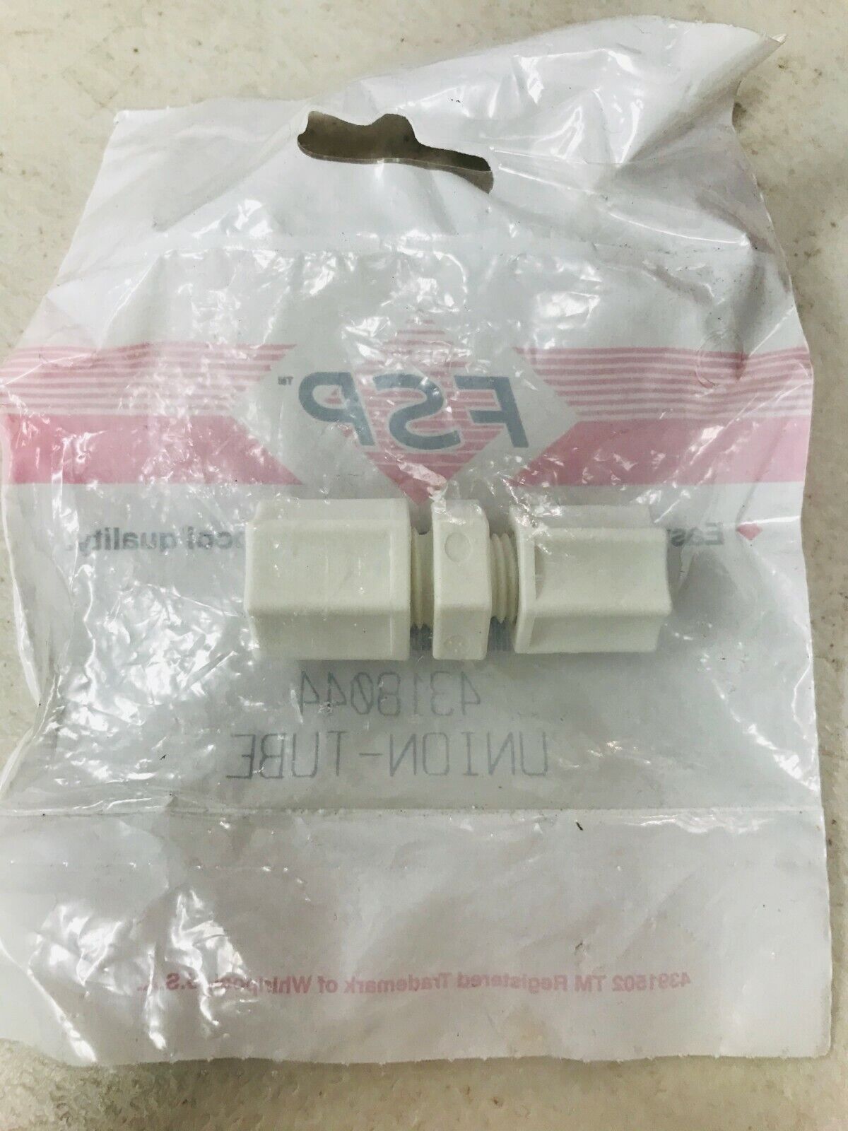 Whirlpool Refrigerator Union Tube Connector 4318044 New CB547