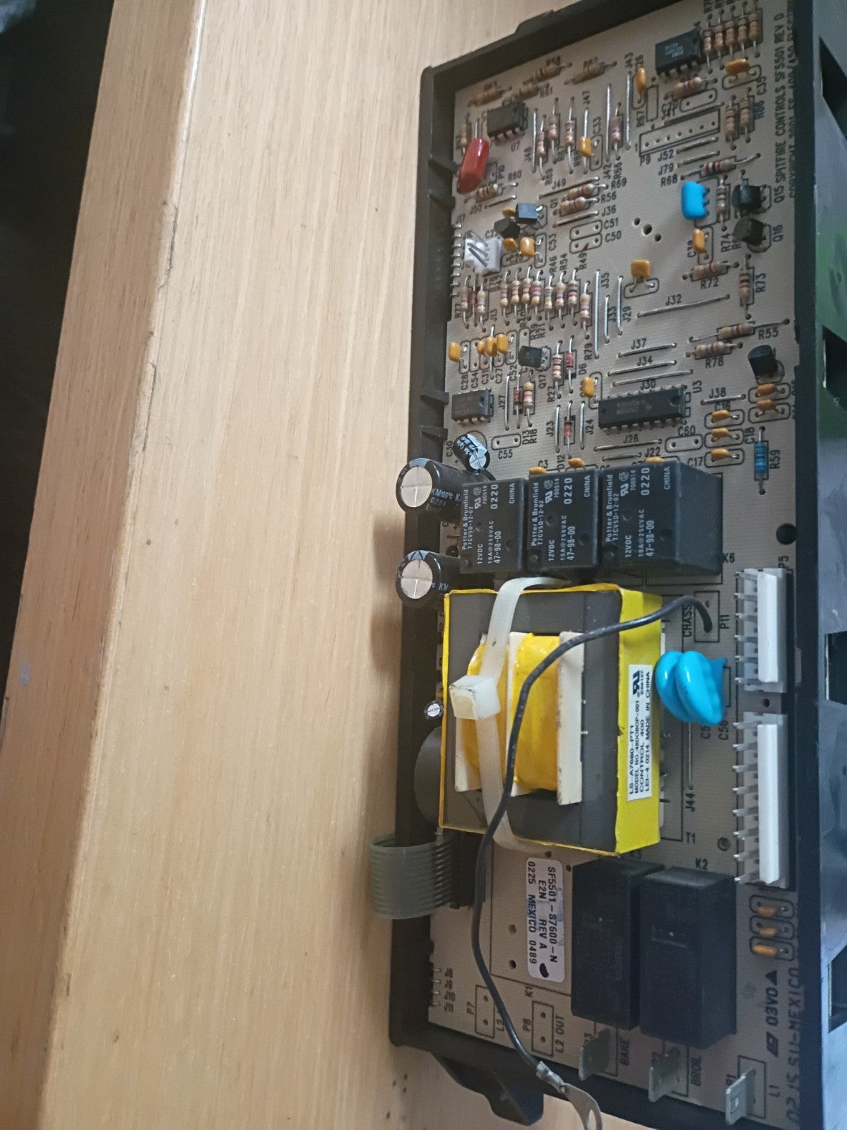 Used Frigidaire Control Board 316207600 KB13