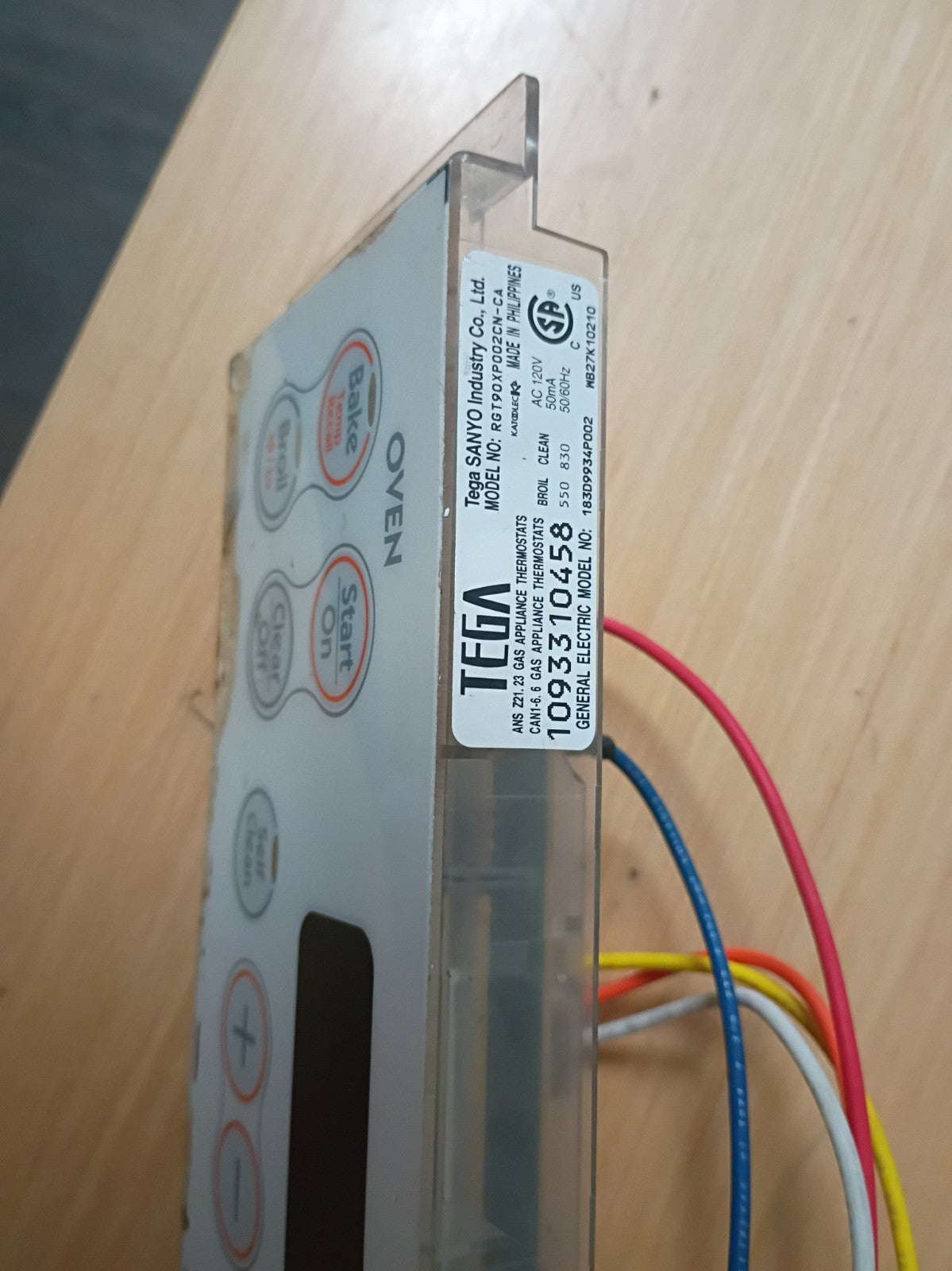 GE White Range Control Board RGT90XP002CN-CA Used KB18