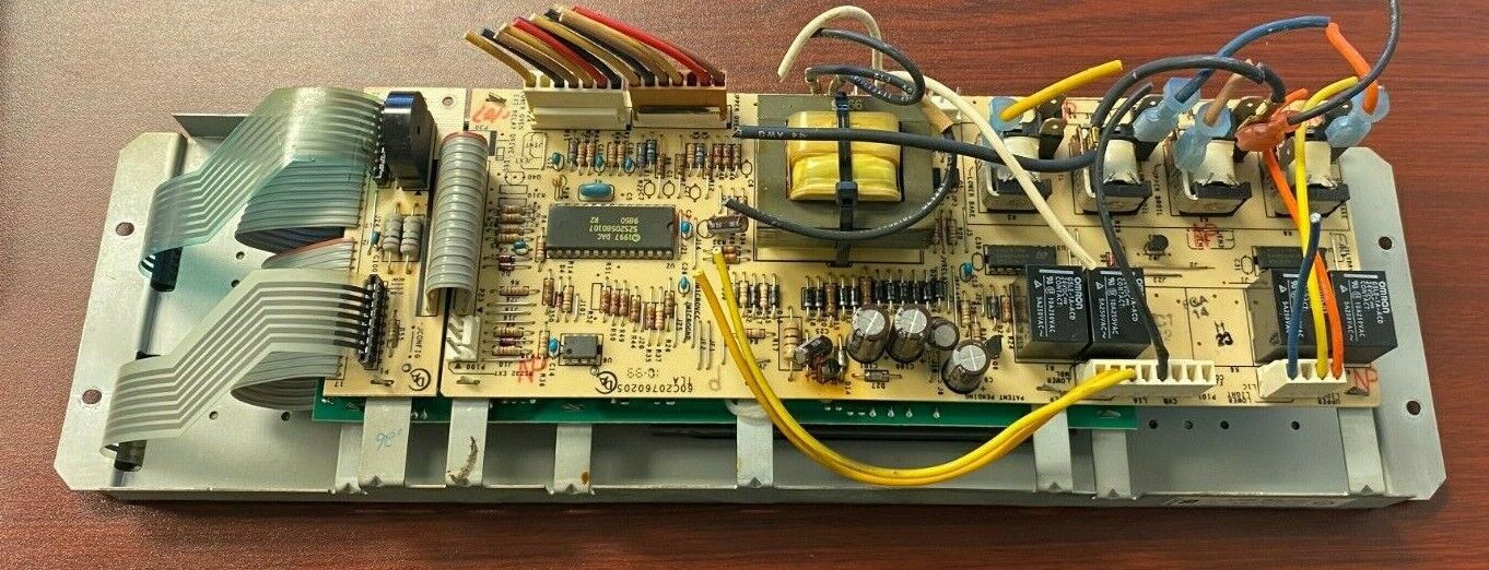 Maytag Range Oven Control Board 7601P564-60 Used SH206