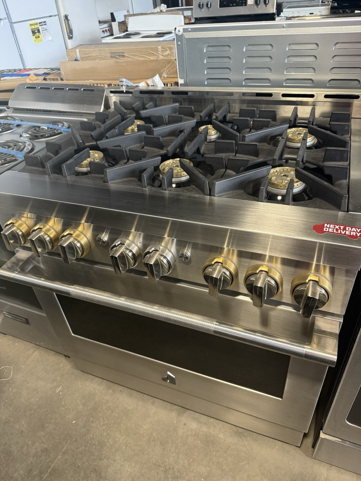 JennAir Rise 36" Freestanding Pro-Style Gas Smart Range - JGRP436HL Display Mode