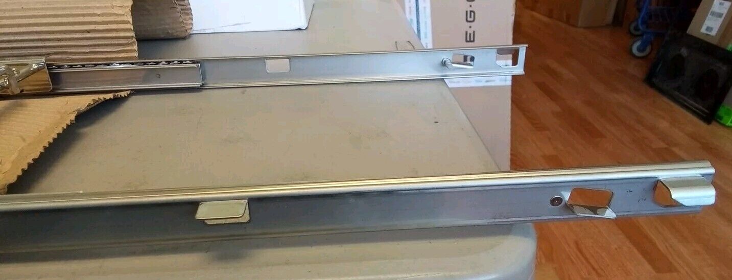 00774612 Bosch Oven Shelf | OV23