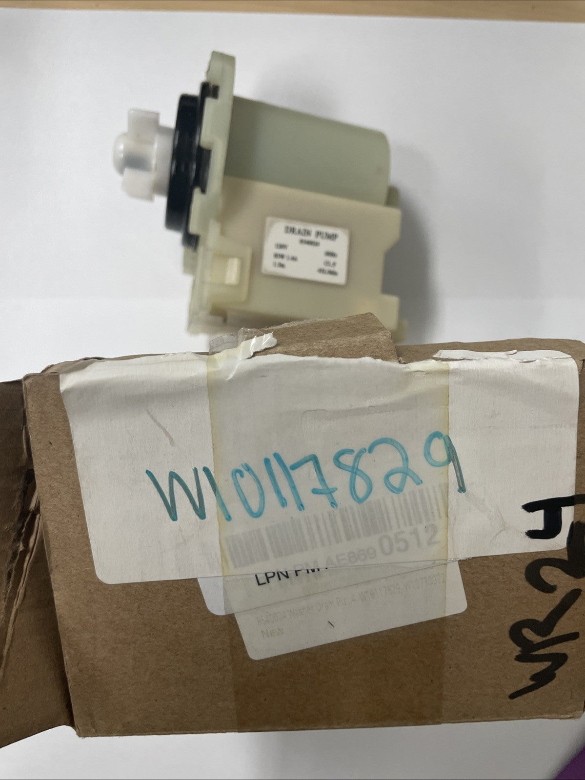 W10117829 Washer Drain Pump. JB17