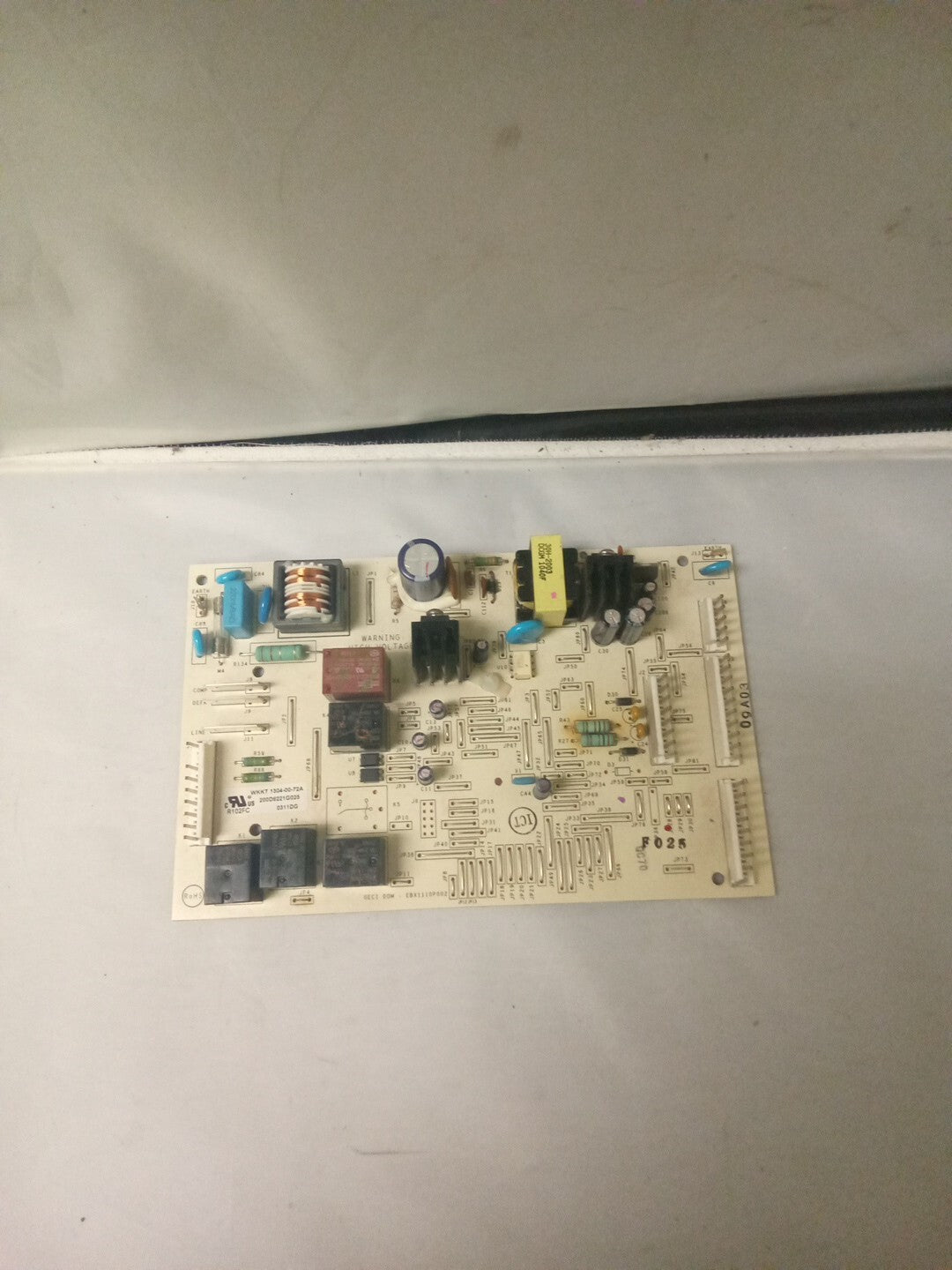 GE Refrigerator Main Control Board  200D6221G025 AK-693