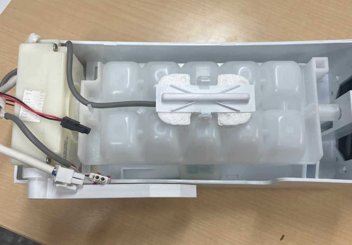 Blomberg 4911630400 Appliance Ice Machine Assembly BA123