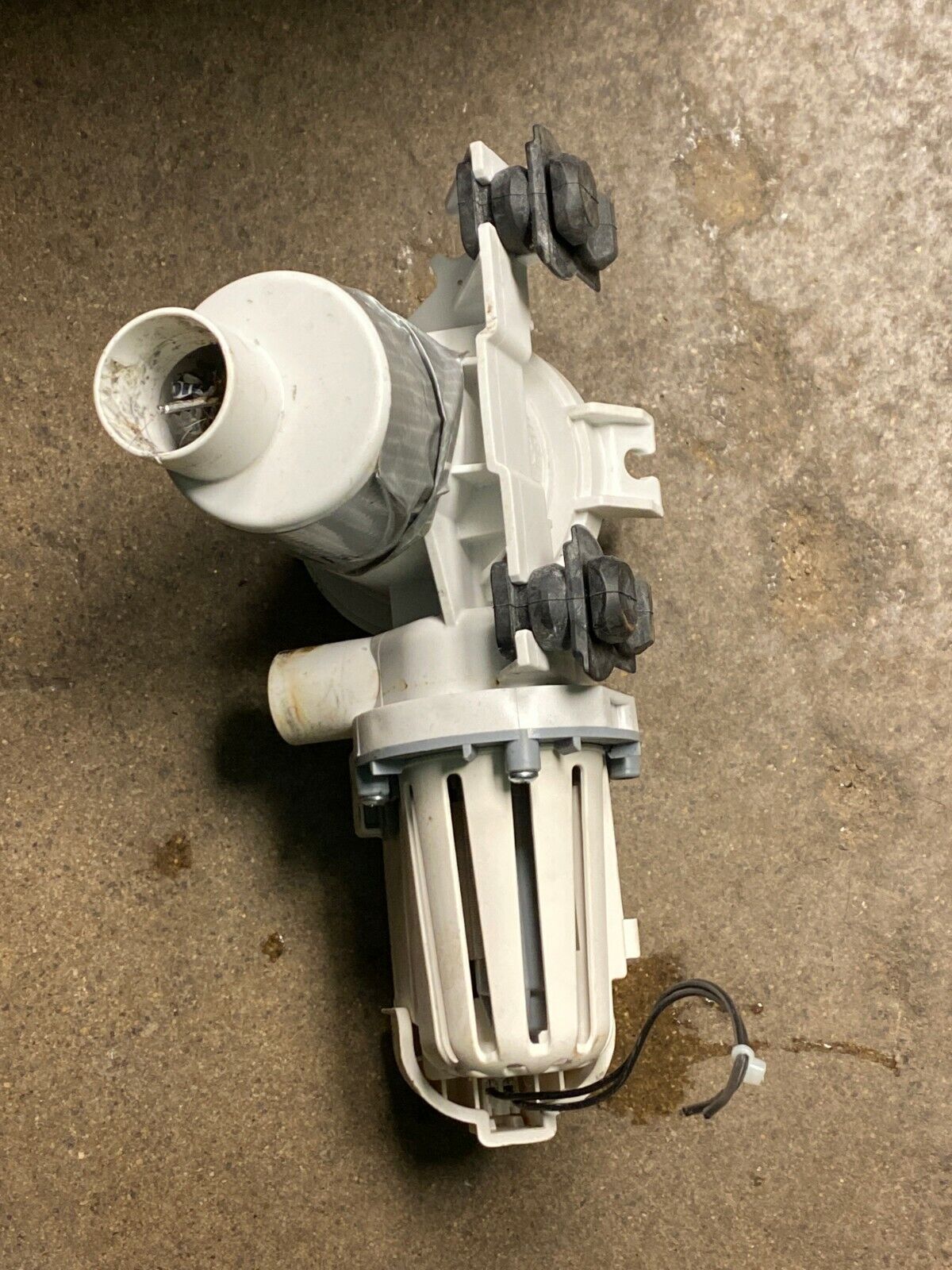 Whirlpool Washer Drain Pump W10241025 Used BM34