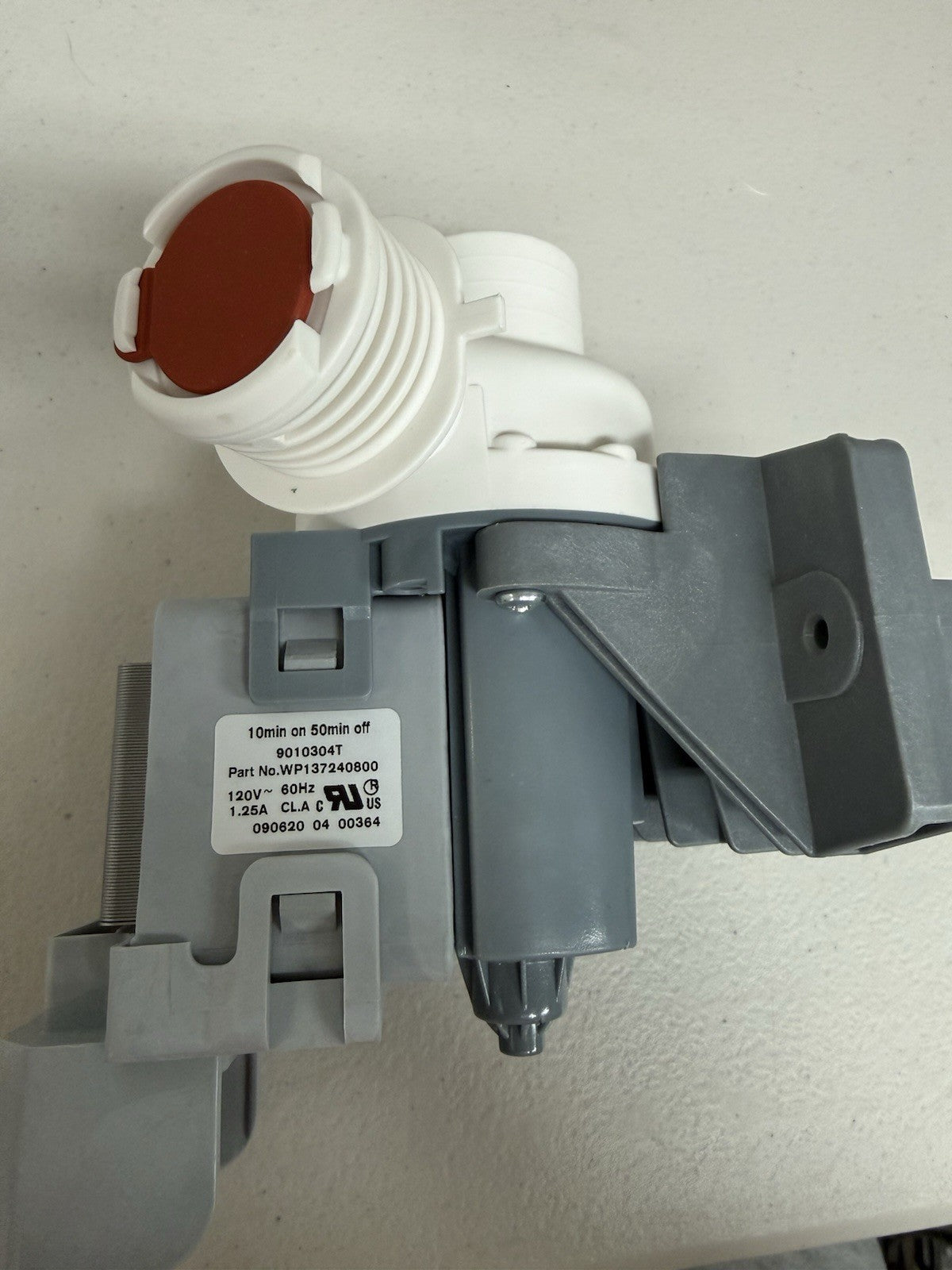 137240800 NEW Frigidaire Drain Pump Washer JB23