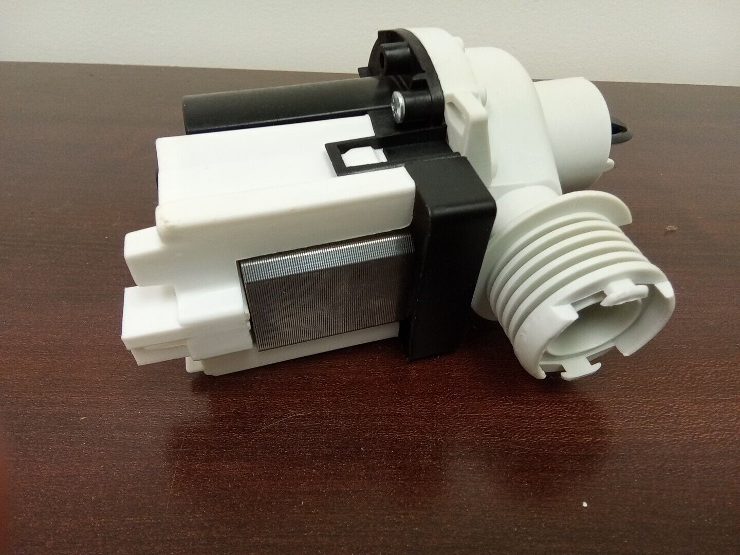 GE PTW900BPT0RS Genuine OEM Washer Water Drain Pump & Motor Sea154