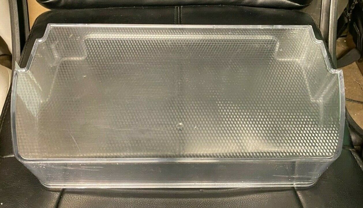 LG Refrigerator Clear Door Shelf Bin MAN63108801 Used LGR56