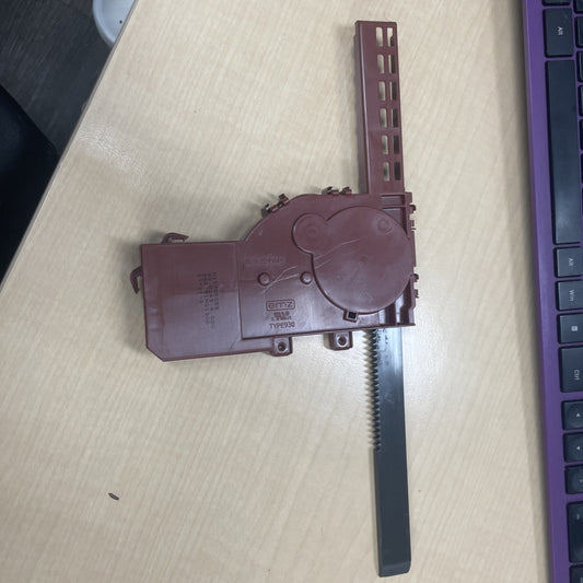 Dishwasher Door Lock (Latch Bolt) W11772451 BA58