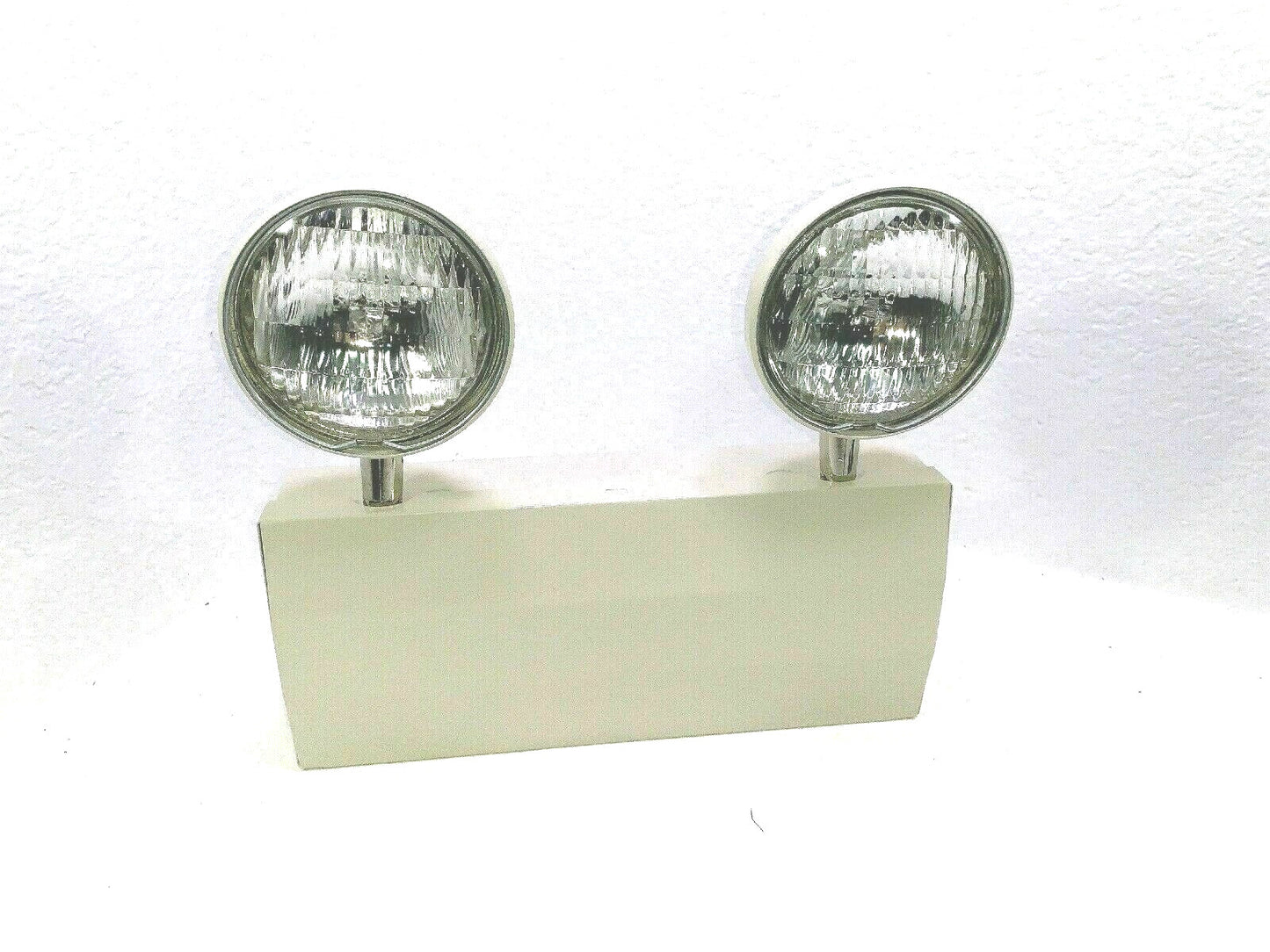 Big Beam Emergency Light H2T6S16-8 Emer Unit WB 499-5916 Cream Tan New TLM-00