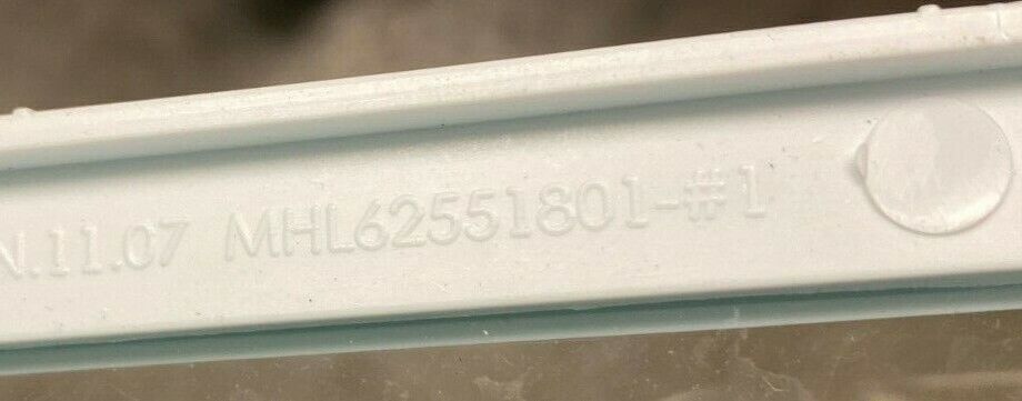 Kenmore LG Refrigerator MEZ64311137 Glass Shelf MHL62551801 Used LGR38