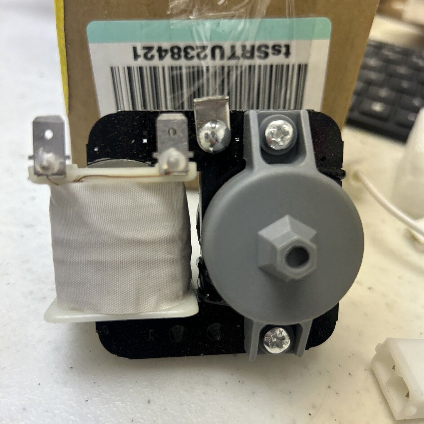 Refrigerator Freezer Evaporator Fan Motor for Whirlpool 4389144 Open Box PS62