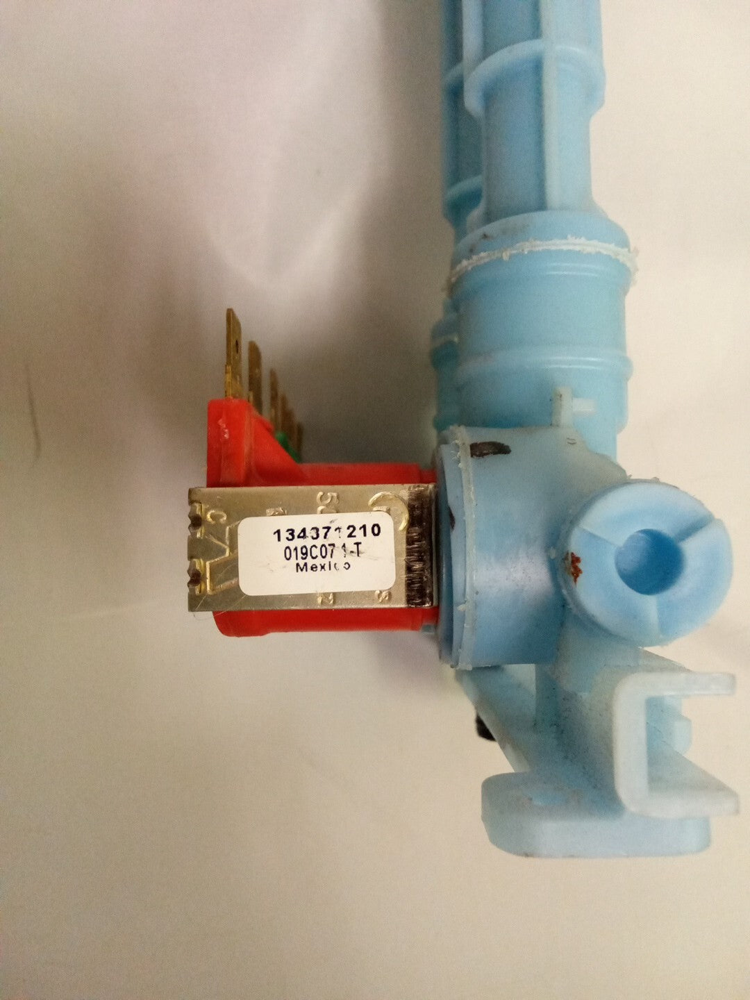 Frigidaire Washer Water Valve  134371210 AK-590