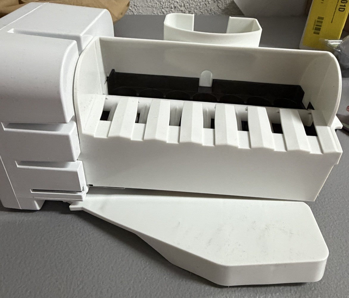 OEM GE WR49X31524 Refrigerator Replacement Ice Maker JB211