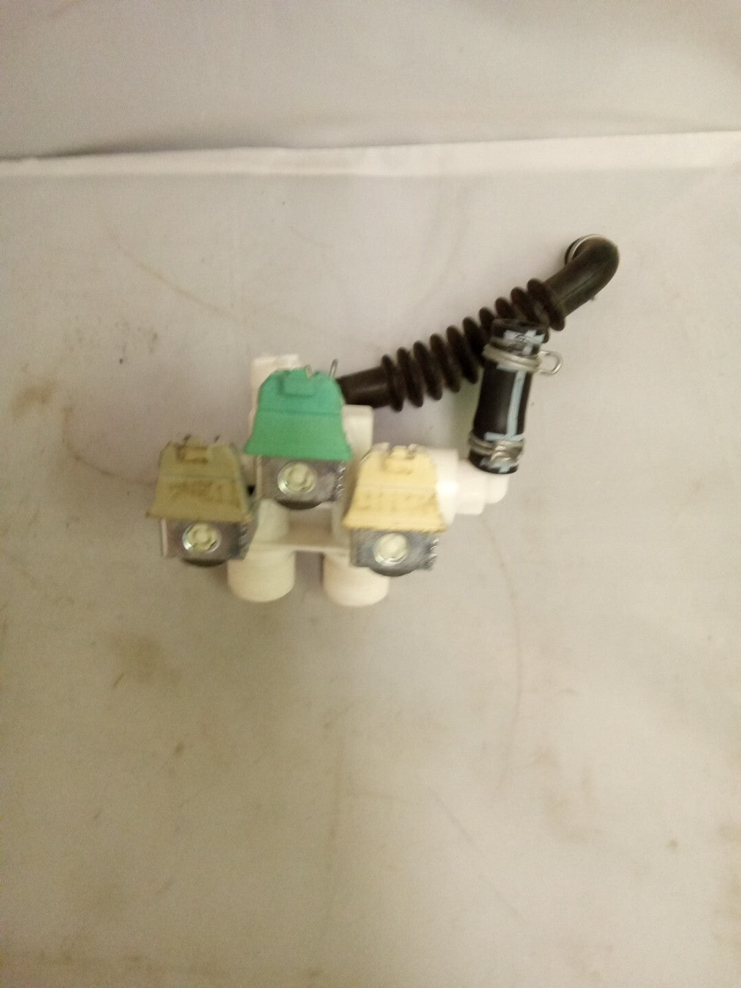 Whirlpool Maytag Washer Water Valve 33090035 AK-577