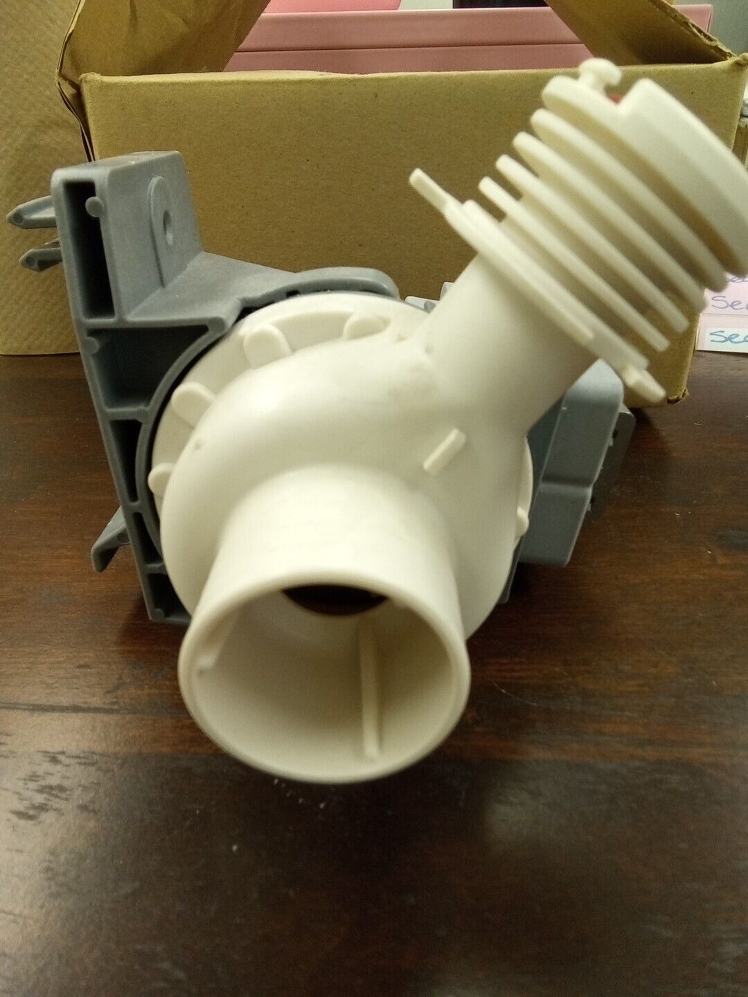 Washing Machine Pump fits Electrolux Frigidaire 137240800 PS2378516 SEA295